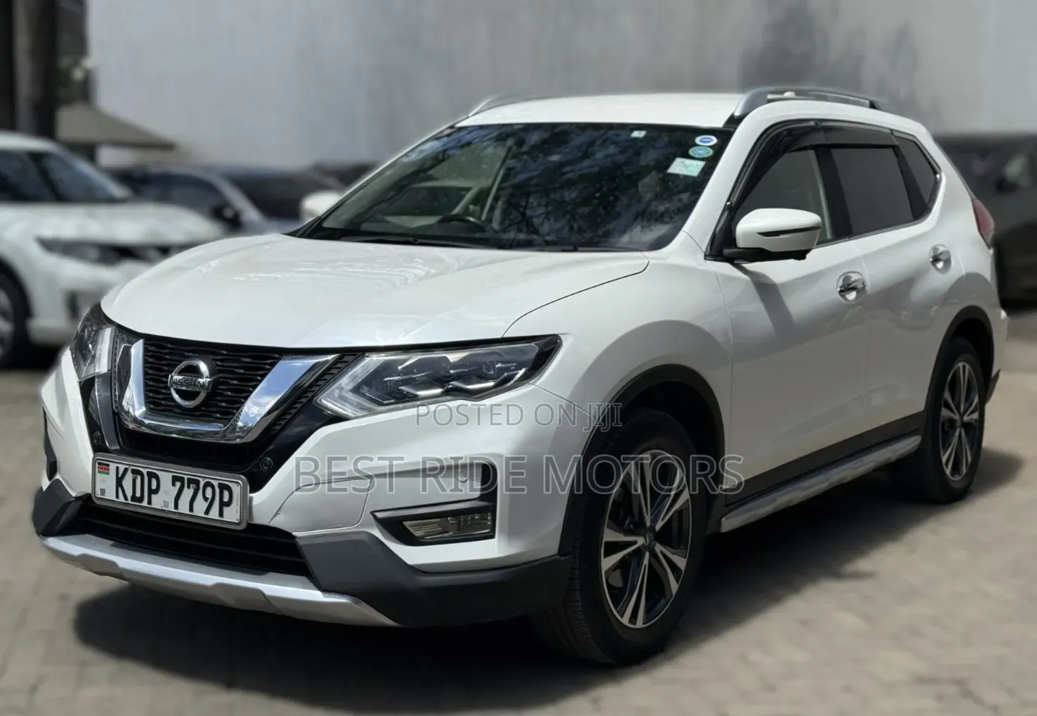 Nissan X-Trail 2.0 Petrol AWD 2017 White