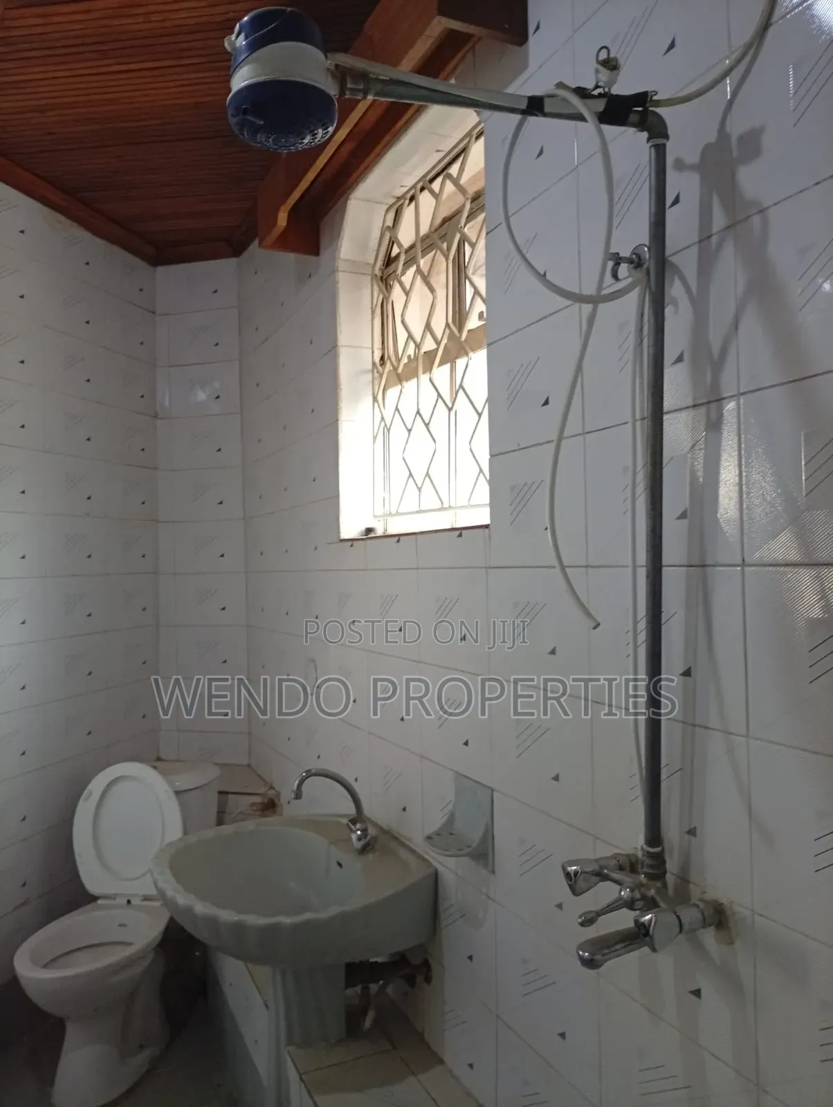 8bdrm Villa in Woodlands for sale