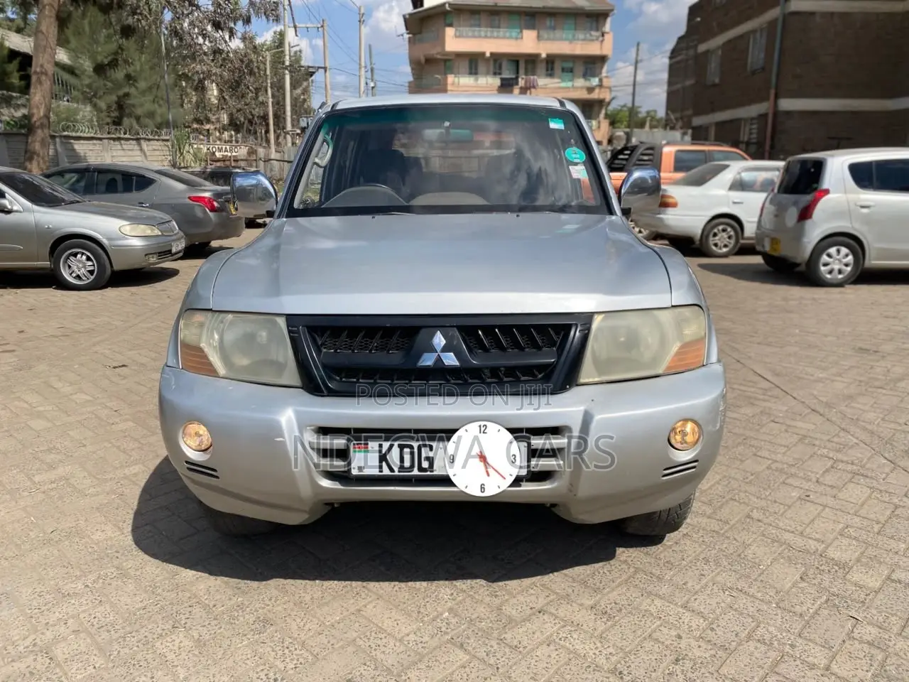 Mitsubishi Pajero 2005 Silver