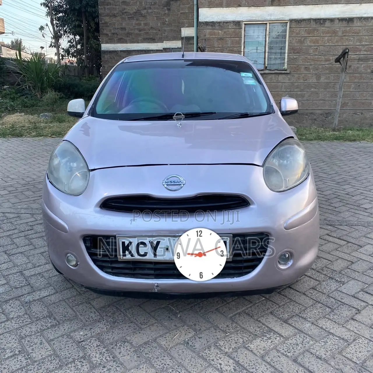 Nissan March 1.2 FWD 2012 Pink