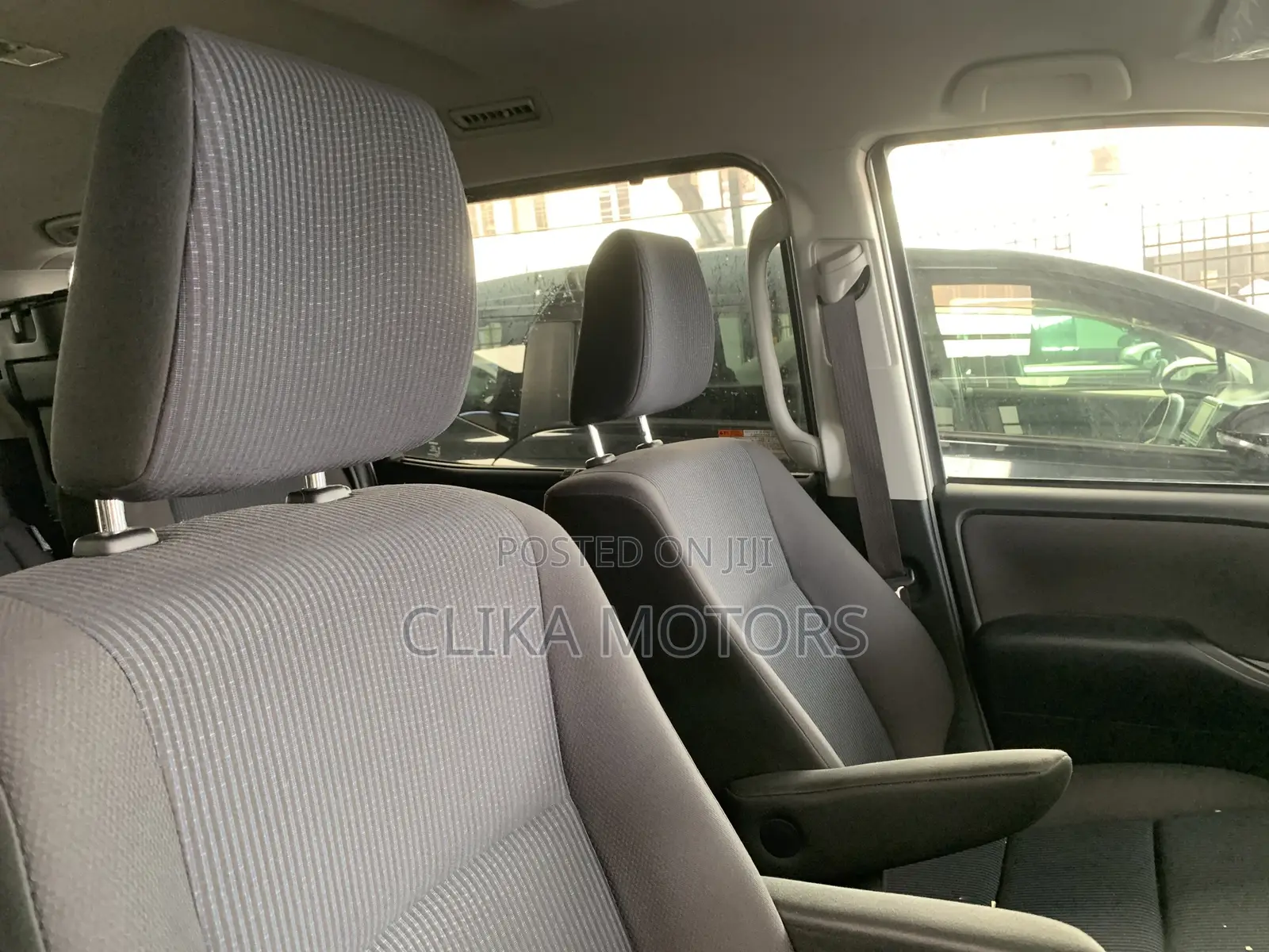 Toyota Voxy V 2WD 7-Seater 2019 Silver