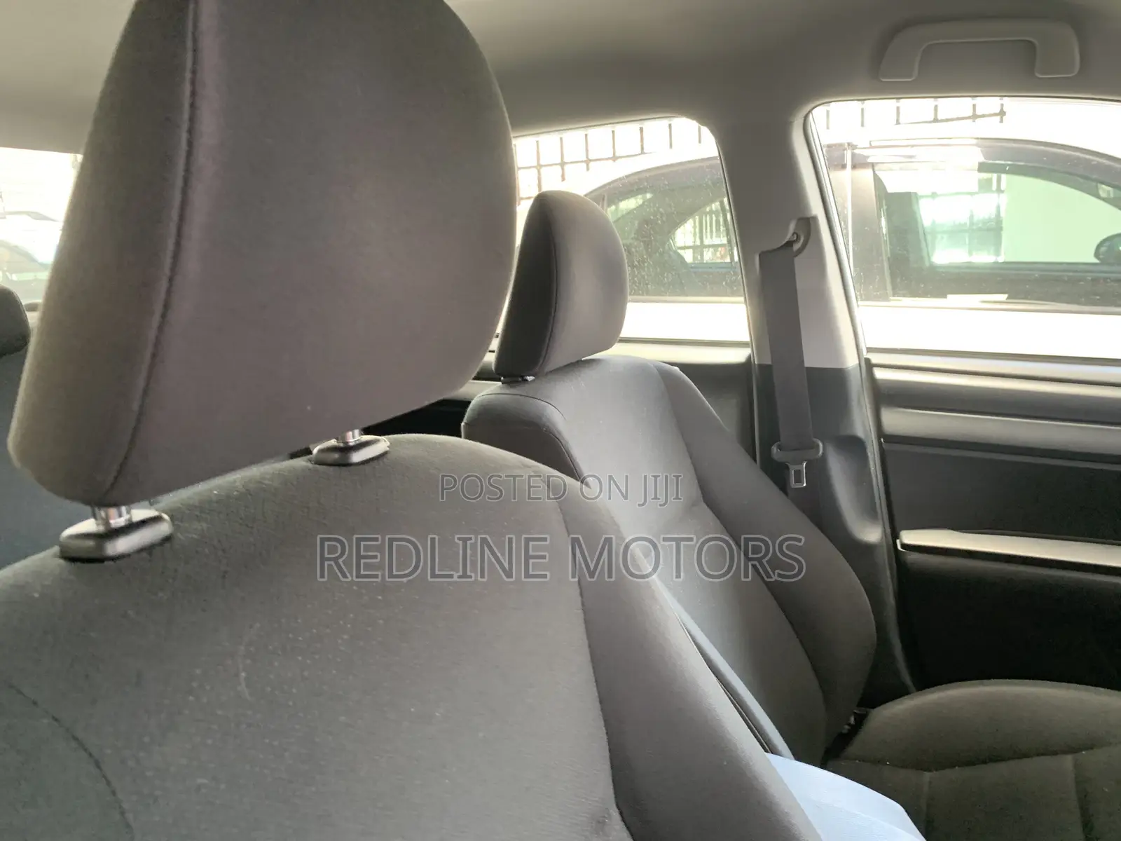Toyota Axio 1.5 Hybrid 2WD 2019 Pearl