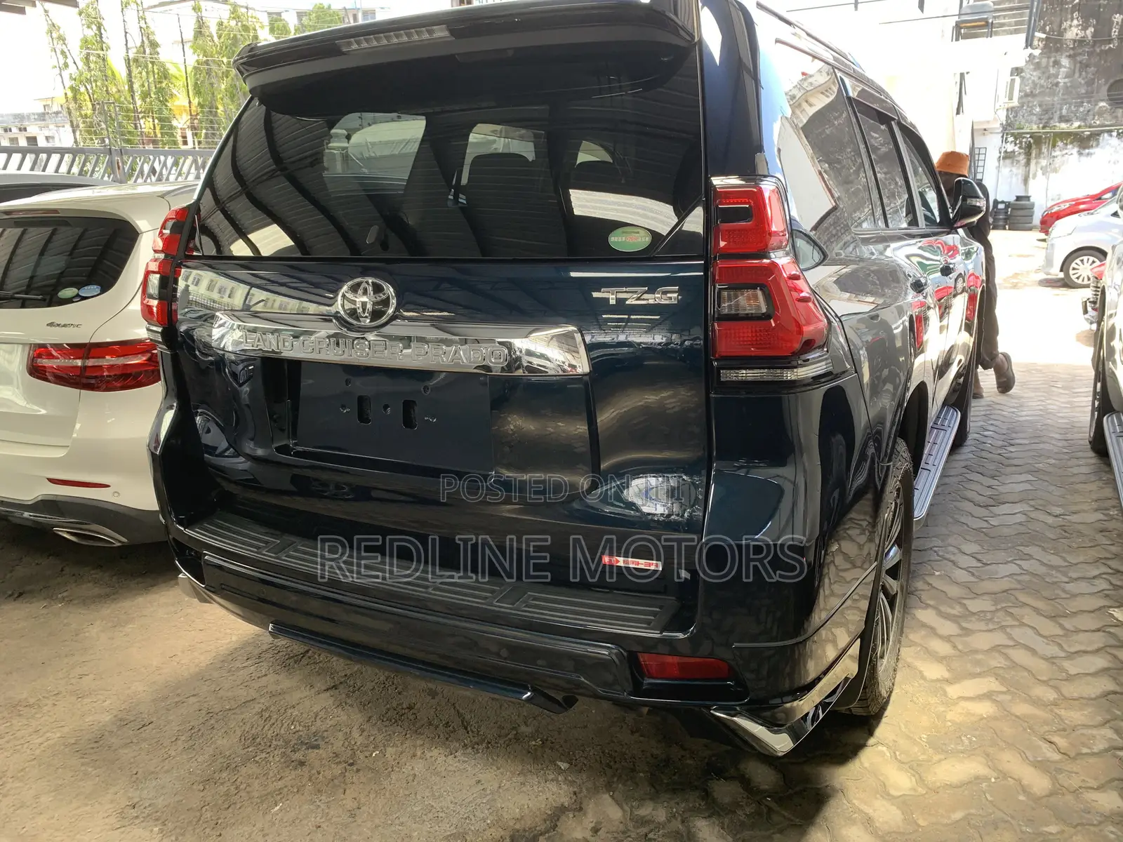 Toyota Land Cruiser Prado 2.8 2019 Green