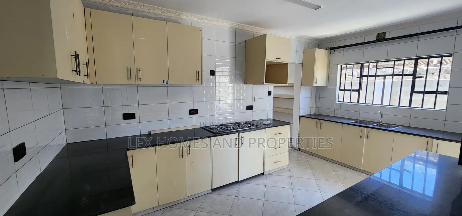 3bdrm Bungalow in Kitengela for sale