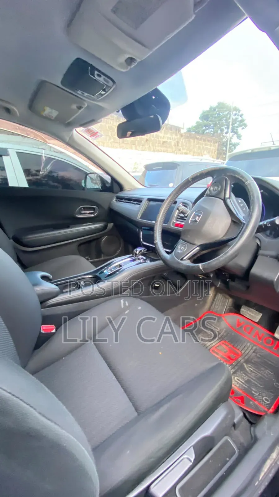 Honda Vezel 1.5 Hybrid 2WD 2015 Black