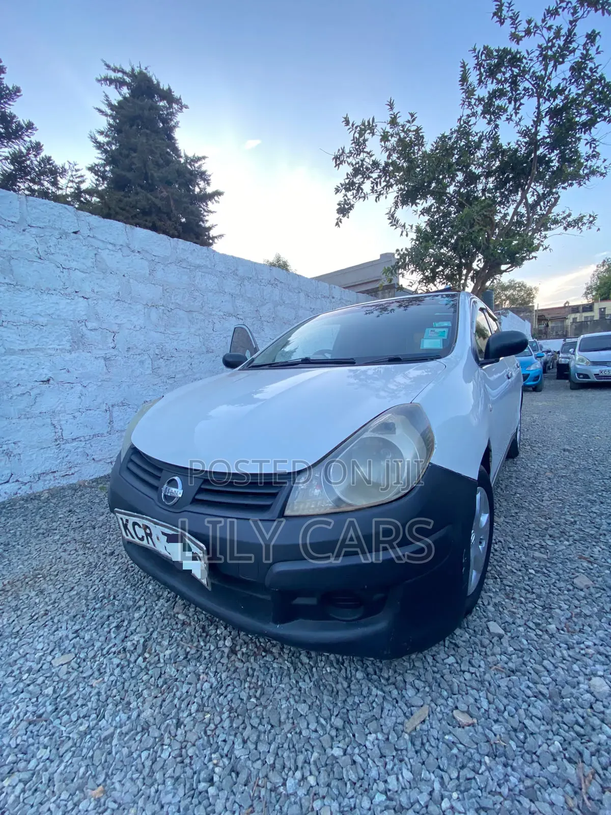 Nissan Advan 2012 White