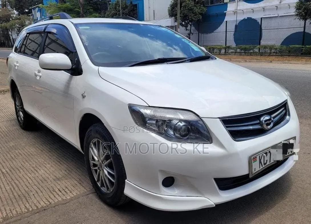Toyota Corolla Fielder 1.5 Petrol FWD 2012 White