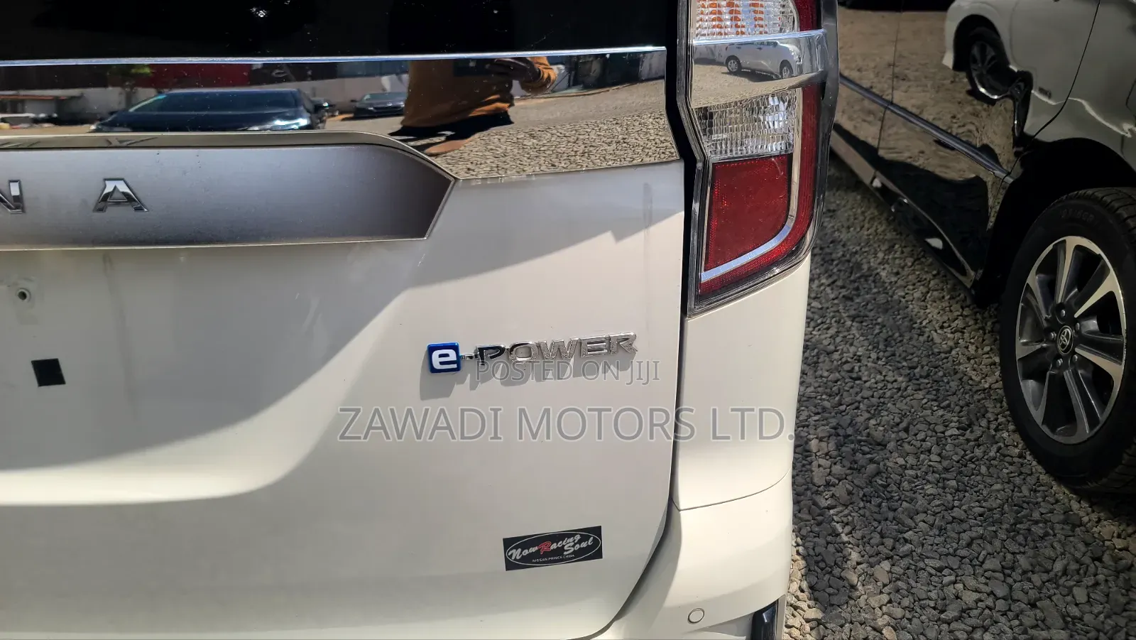 Nissan Serena 2019 White