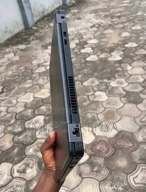 Laptop Dell Latitude 5490 8GB Intel Core i7 SSD 256GB