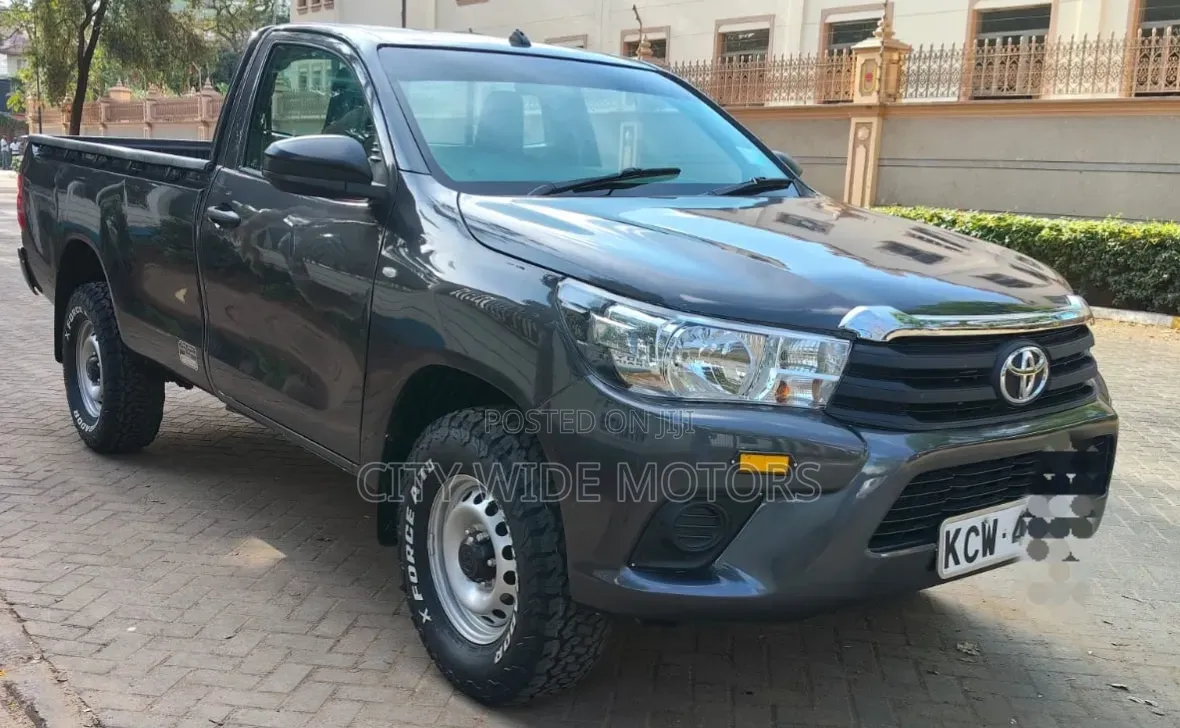 Toyota Hilux Revo Single Cab Deisel 2.8 AWD 2019 Gray