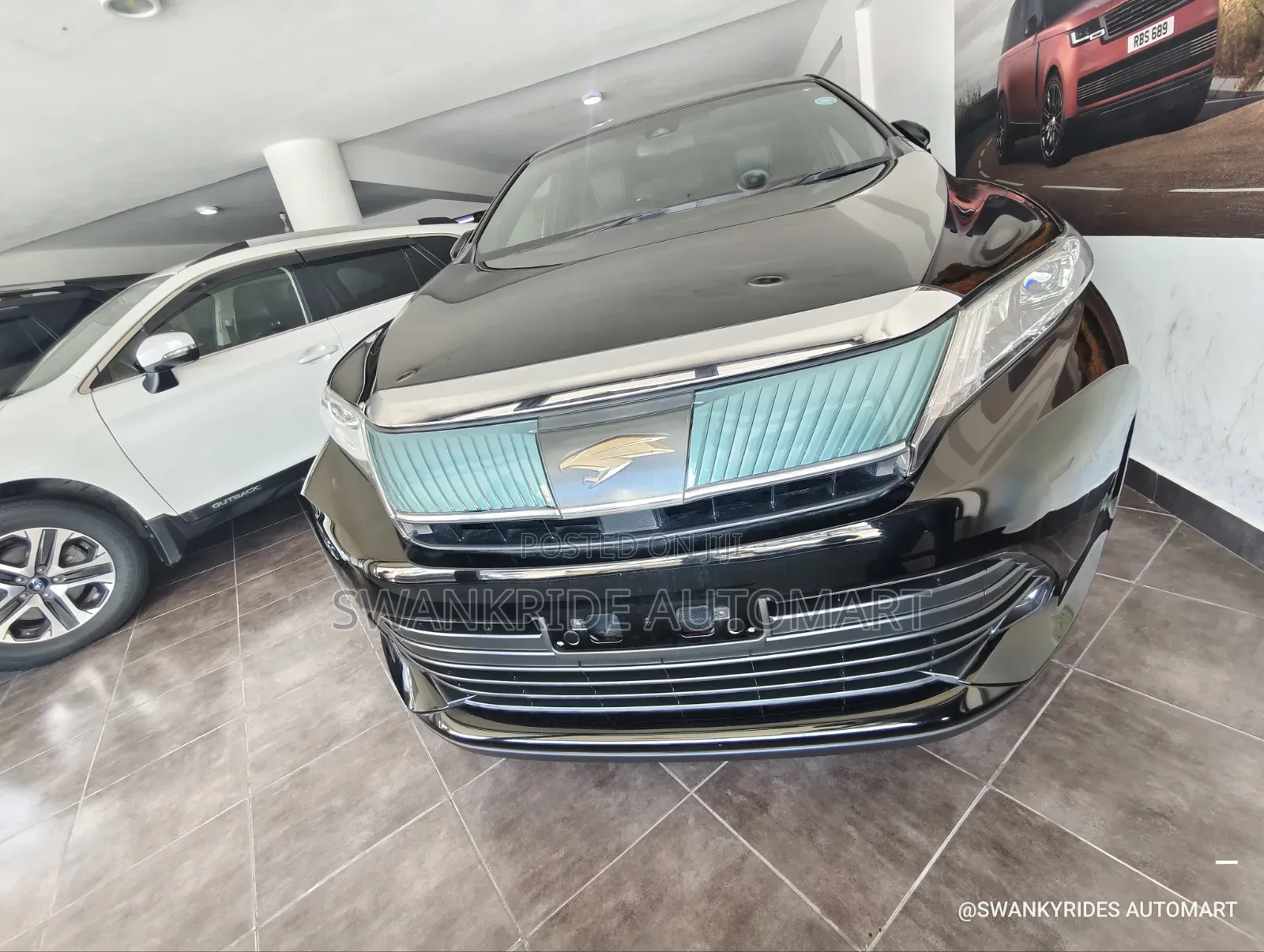 Toyota Harrier 2.5 Hybrid 4WD 2019 Black