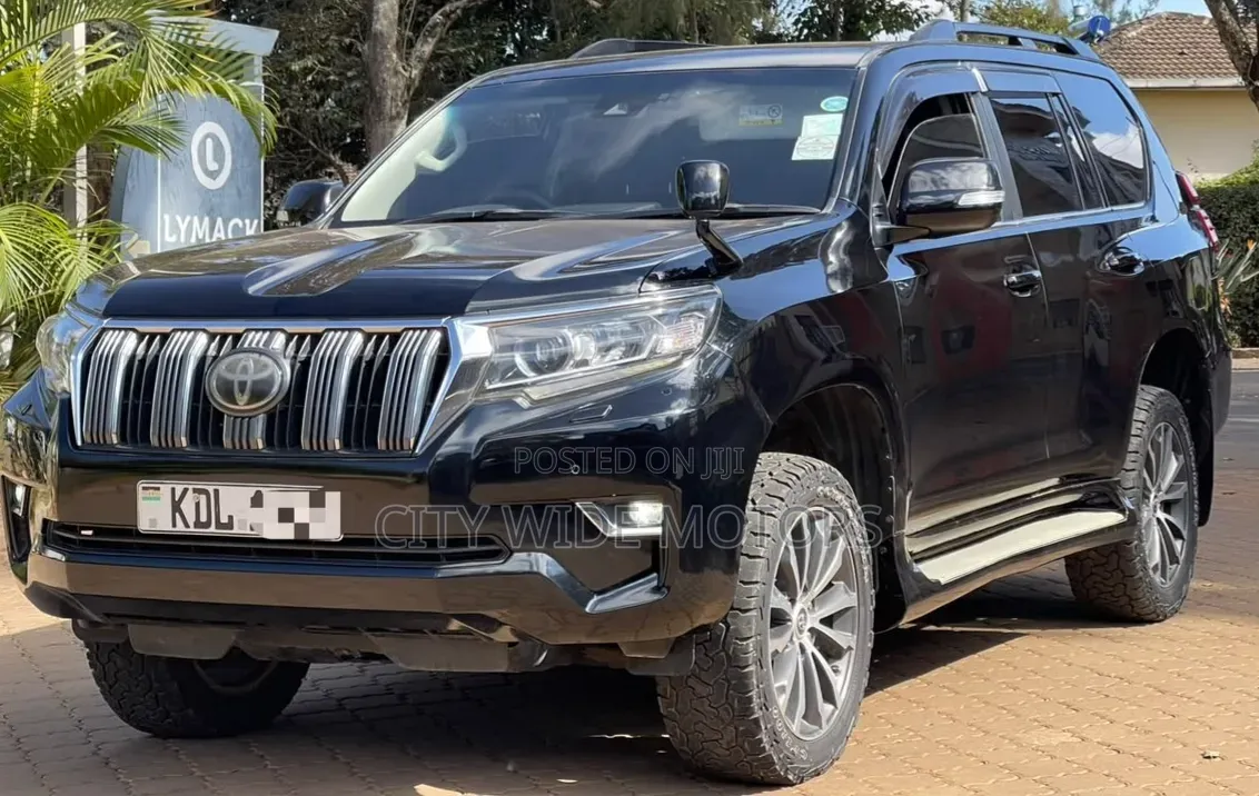 Toyota Land Cruiser Prado 2.8 2017 Black
