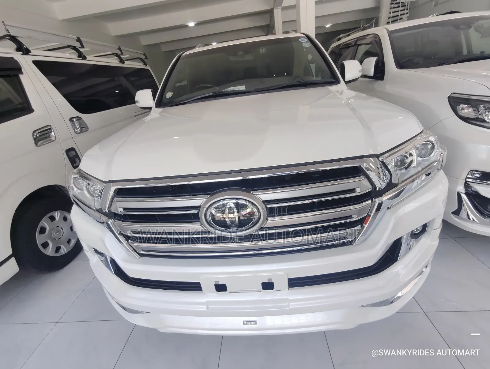 Toyota Land Cruiser 4.6 V8 ZX 2020 White