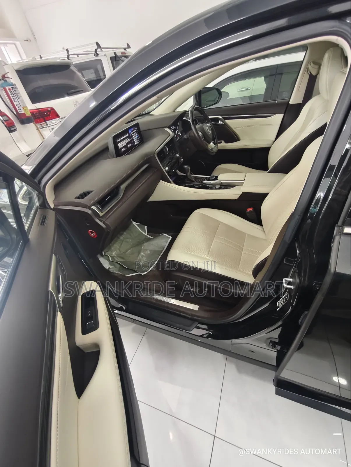 Toyota HiAce 2020 White