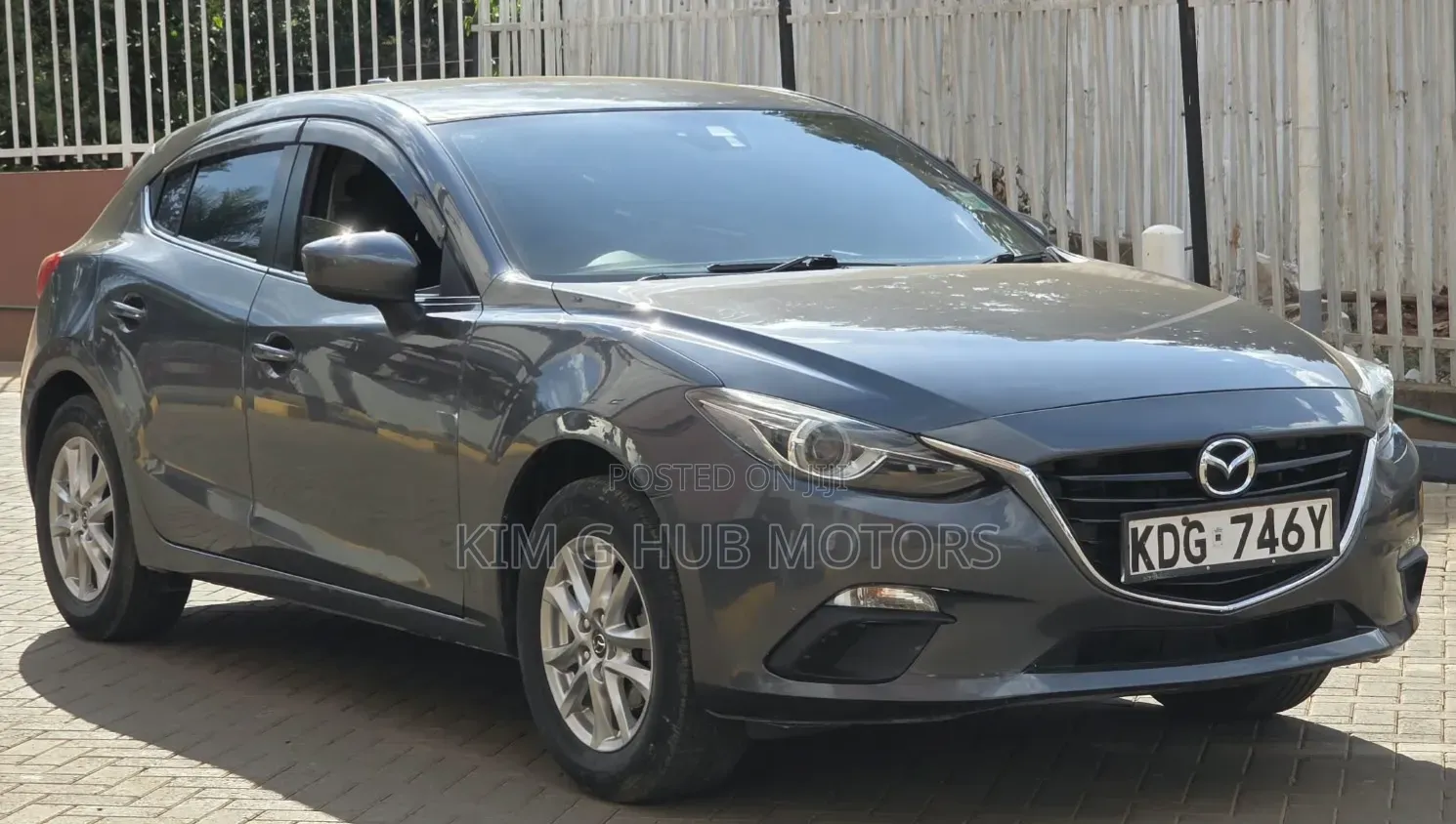 Mazda Axela SV Premium 2014 Gray