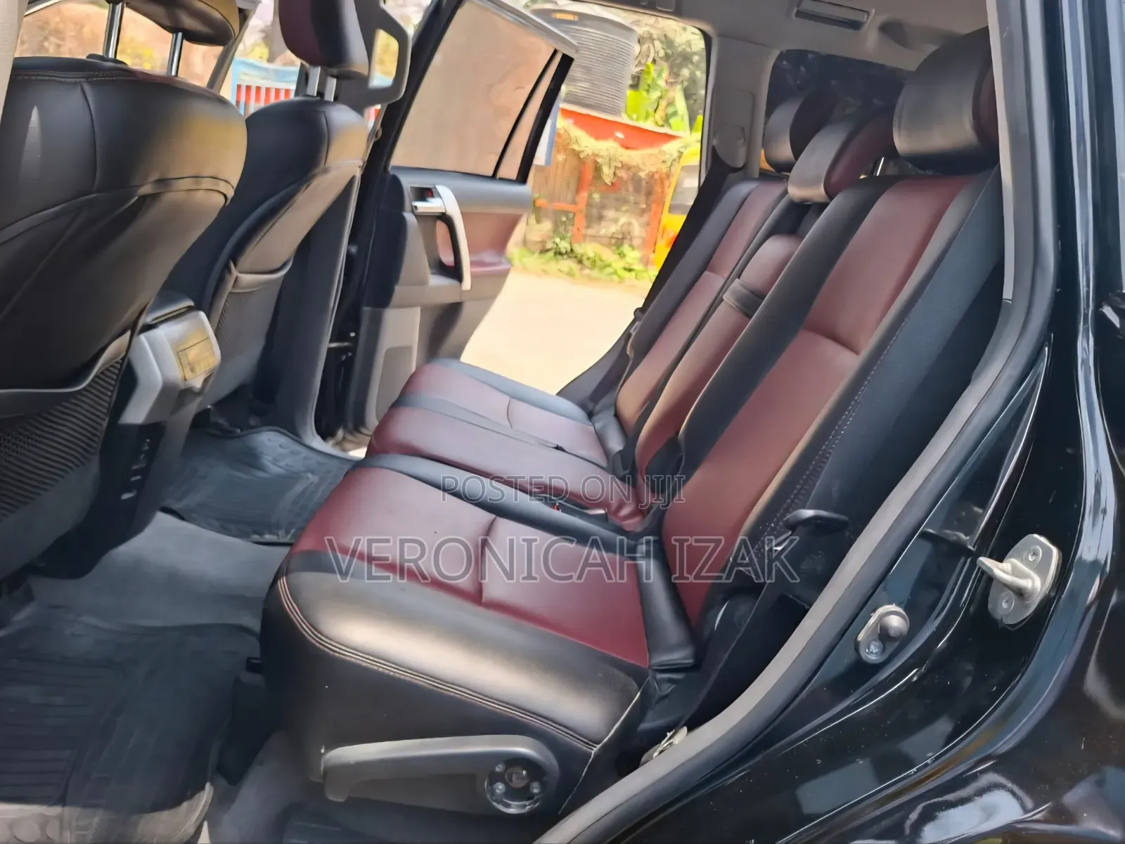 Toyota Land Cruiser Prado 2011 Black
