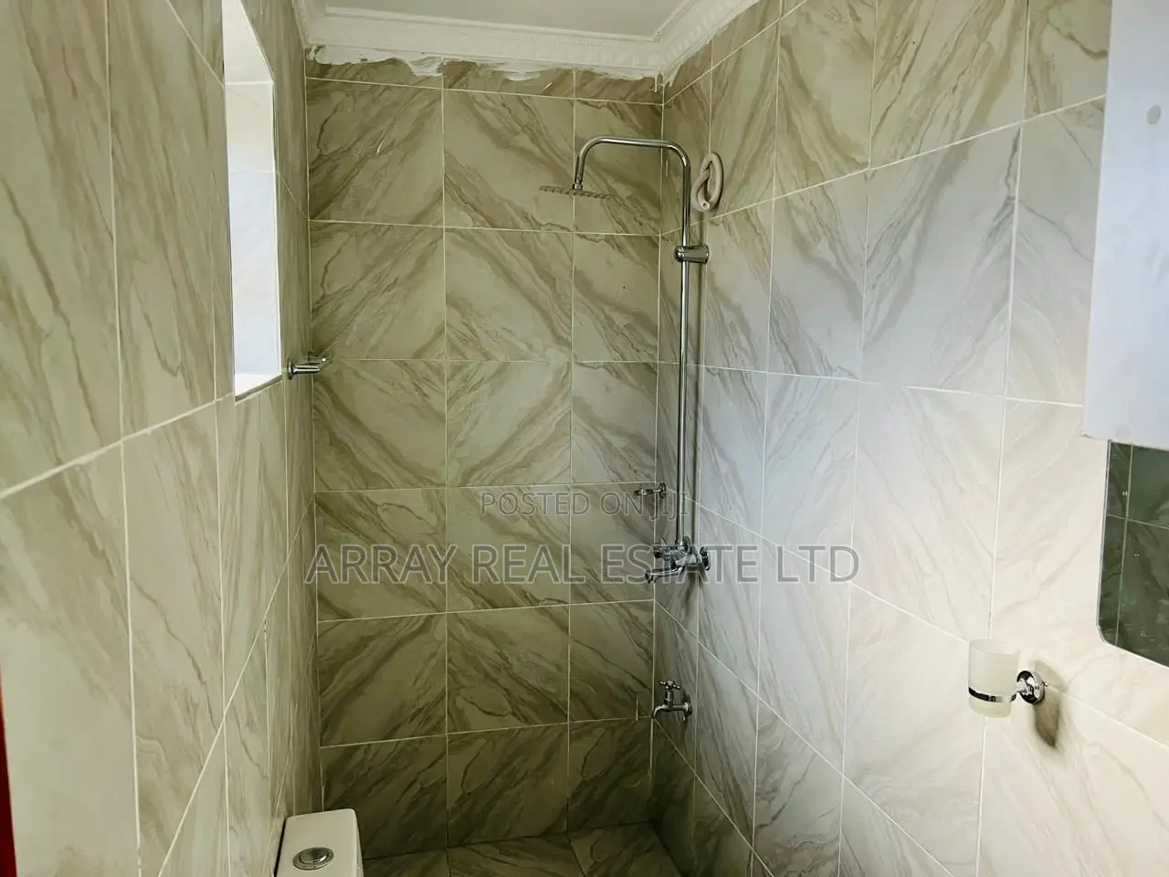 3bdrm Bungalow in Kalimoni for sale