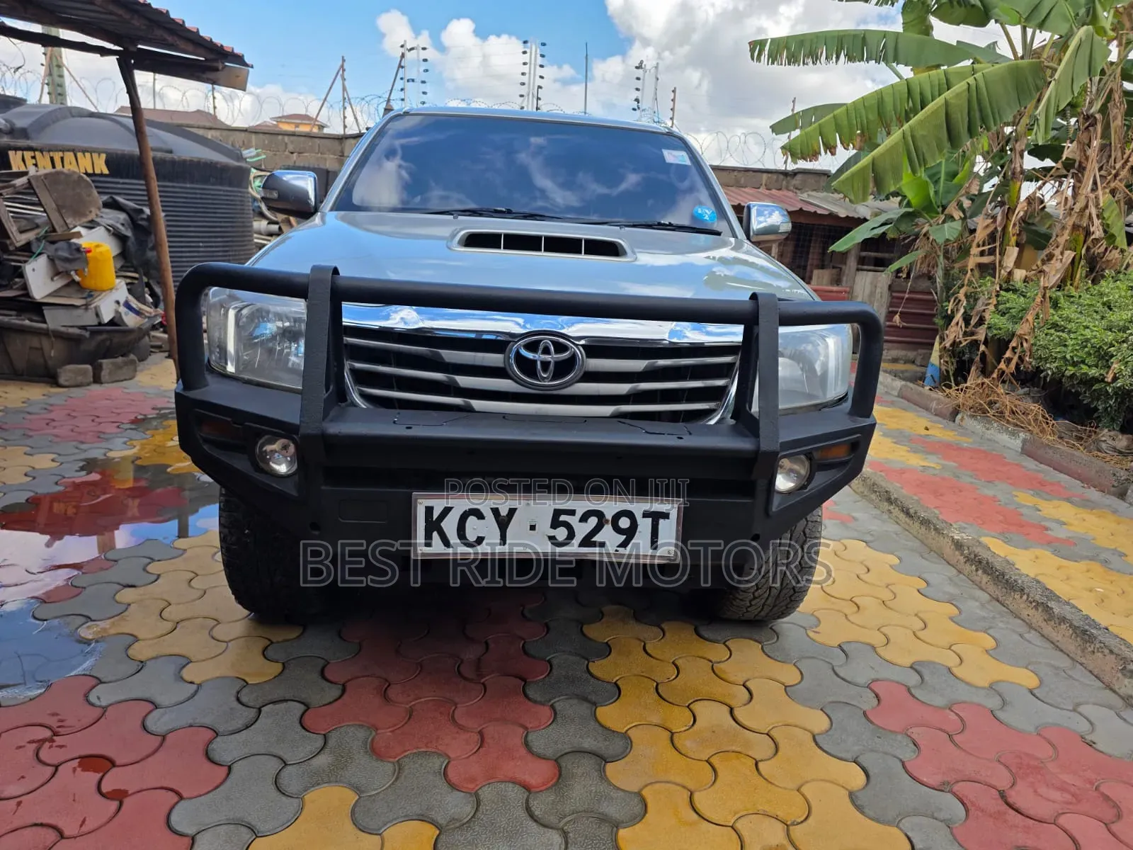 Toyota Hilux 3.0 D-4D 4x4 2013 Silver