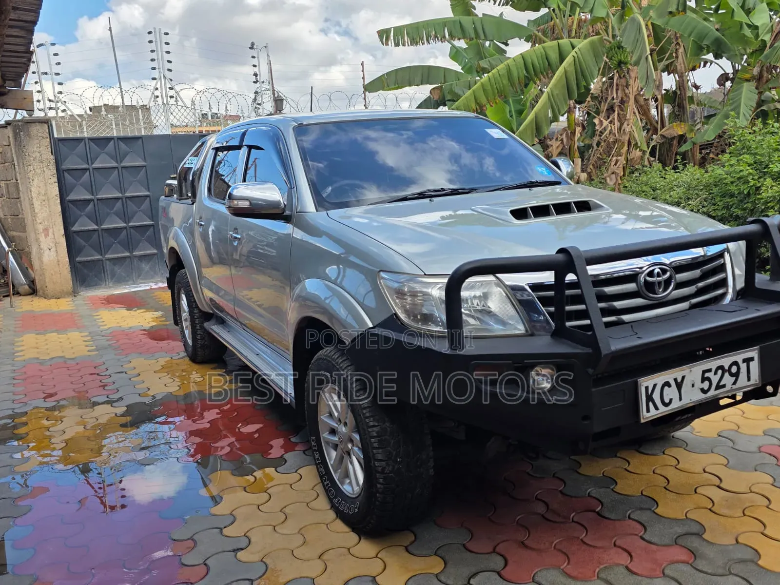 Toyota Hilux 3.0 D-4D 4x4 2013 Silver