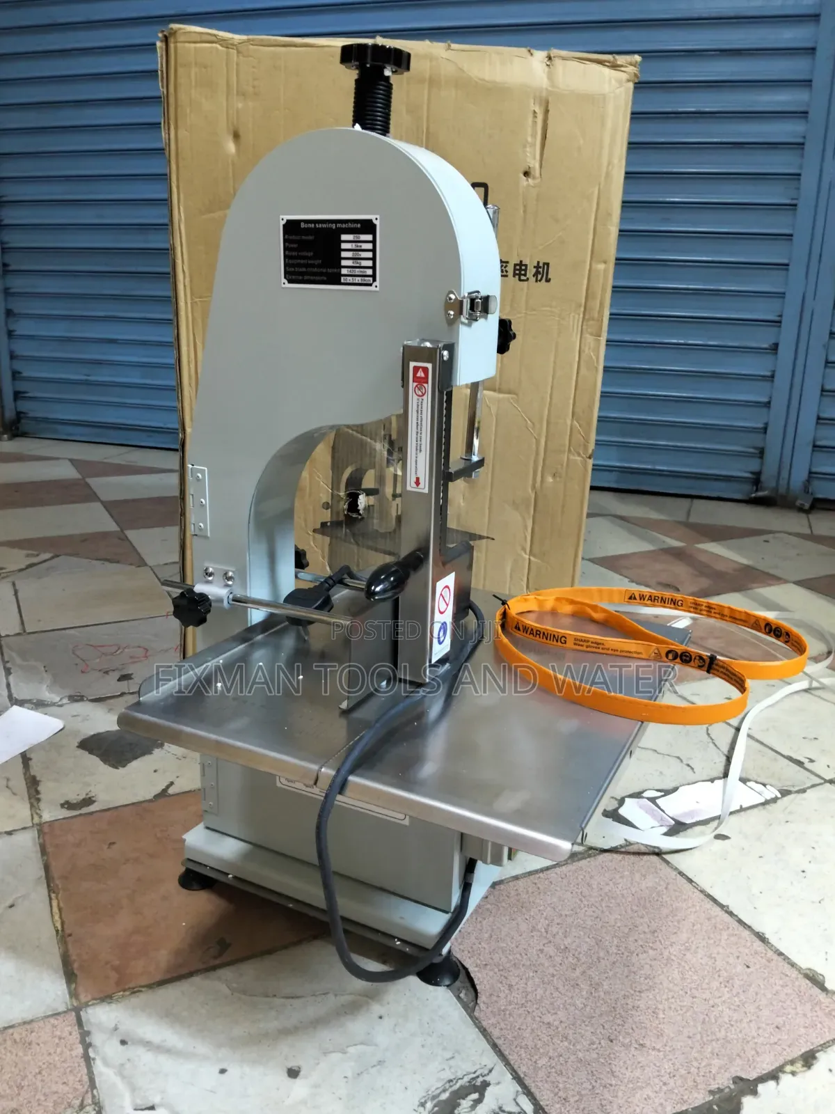 New Electric Bone Saw Set With 2 Extra FREE Blades
