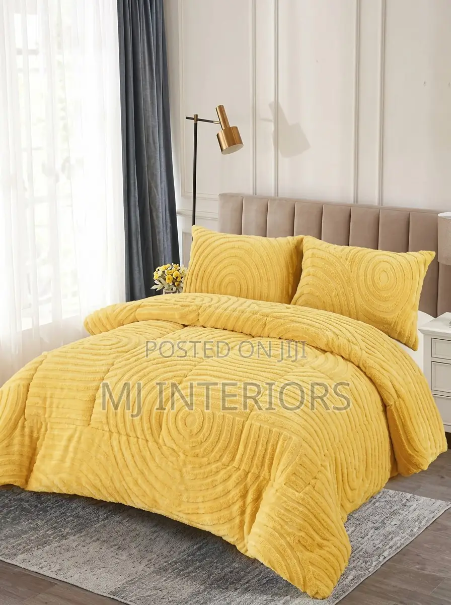 Premium Flannel Duvet 6×7 – Warm Soft Bed Set