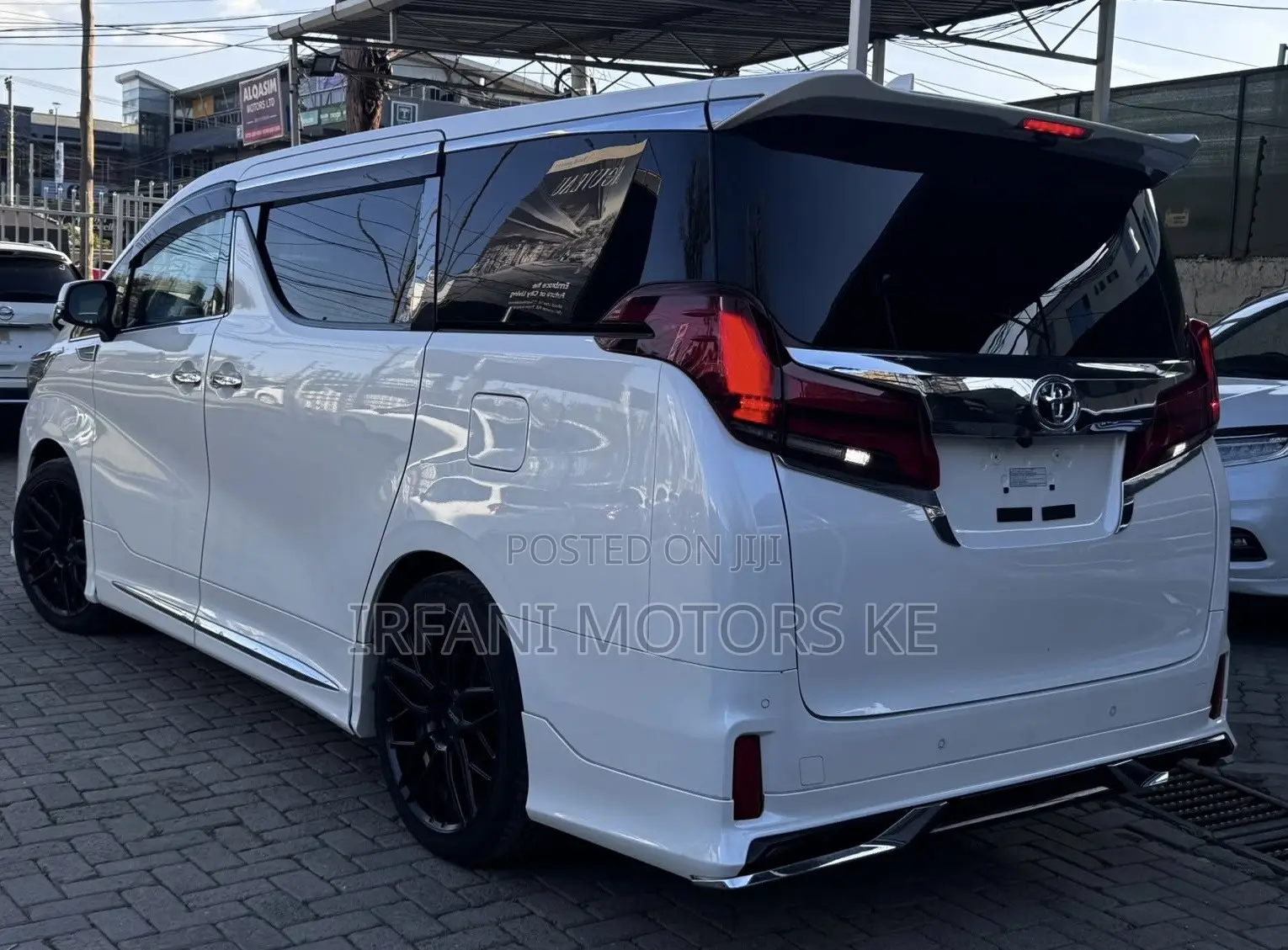 Toyota Alphard 2.5 Petrol FWD 2019 White