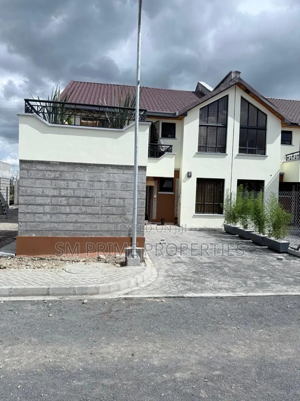 4bdrm Mansion in Kitengela Pampas for sale