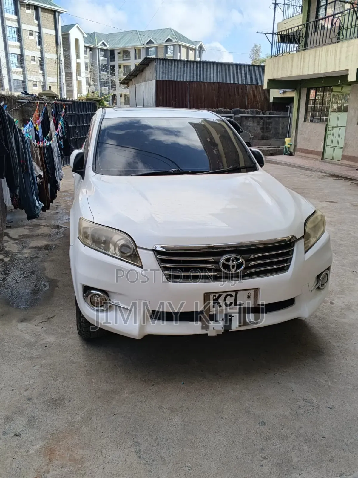 Toyota Vanguard 2010 White