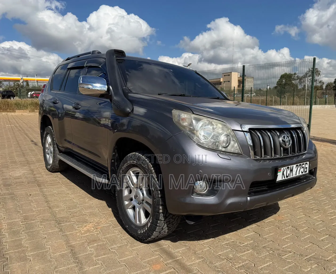 Toyota Land Cruiser Prado 2010 Gray