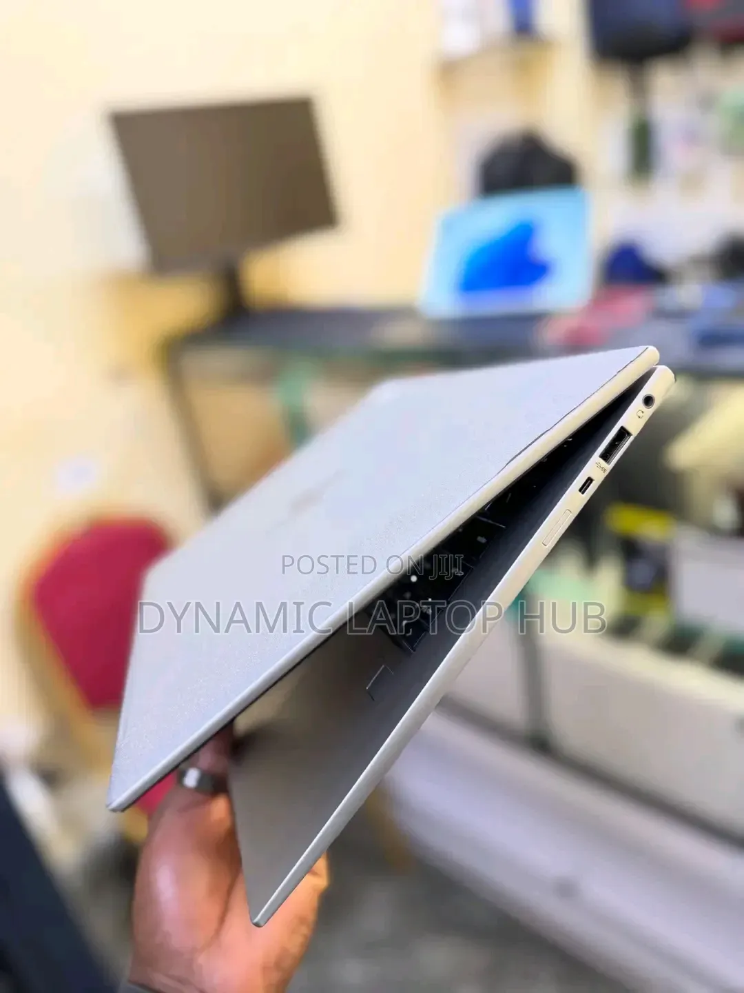 Laptop HP EliteBook 845 G10 8GB AMD Ryzen 5 SSD 256GB
