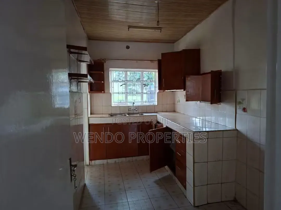 3bdrm Villa in Karen C for rent