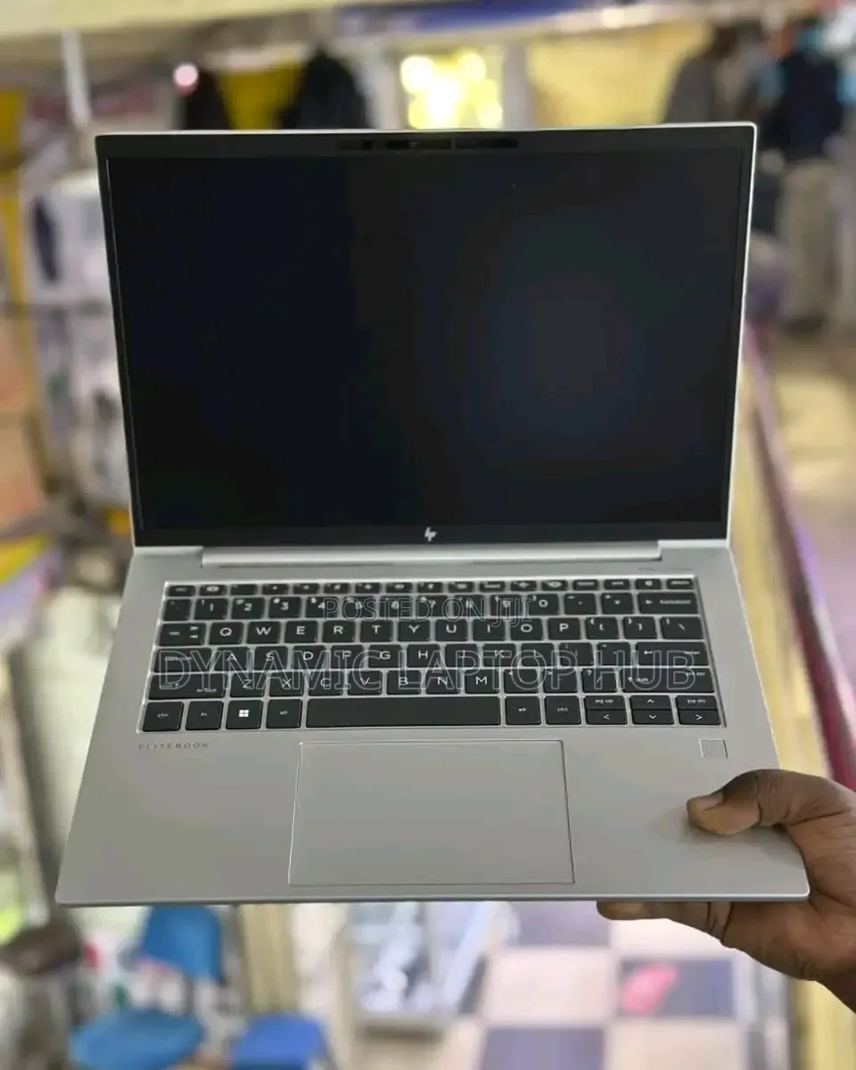 Laptop HP EliteBook 845 G10 8GB AMD Ryzen 7 SSD 256GB