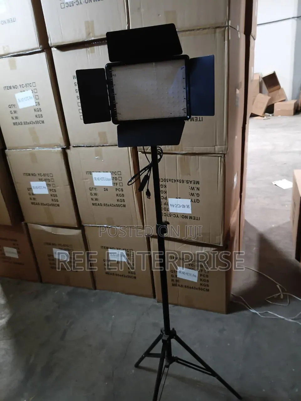 Led Portable Camera Light 
AC Powered