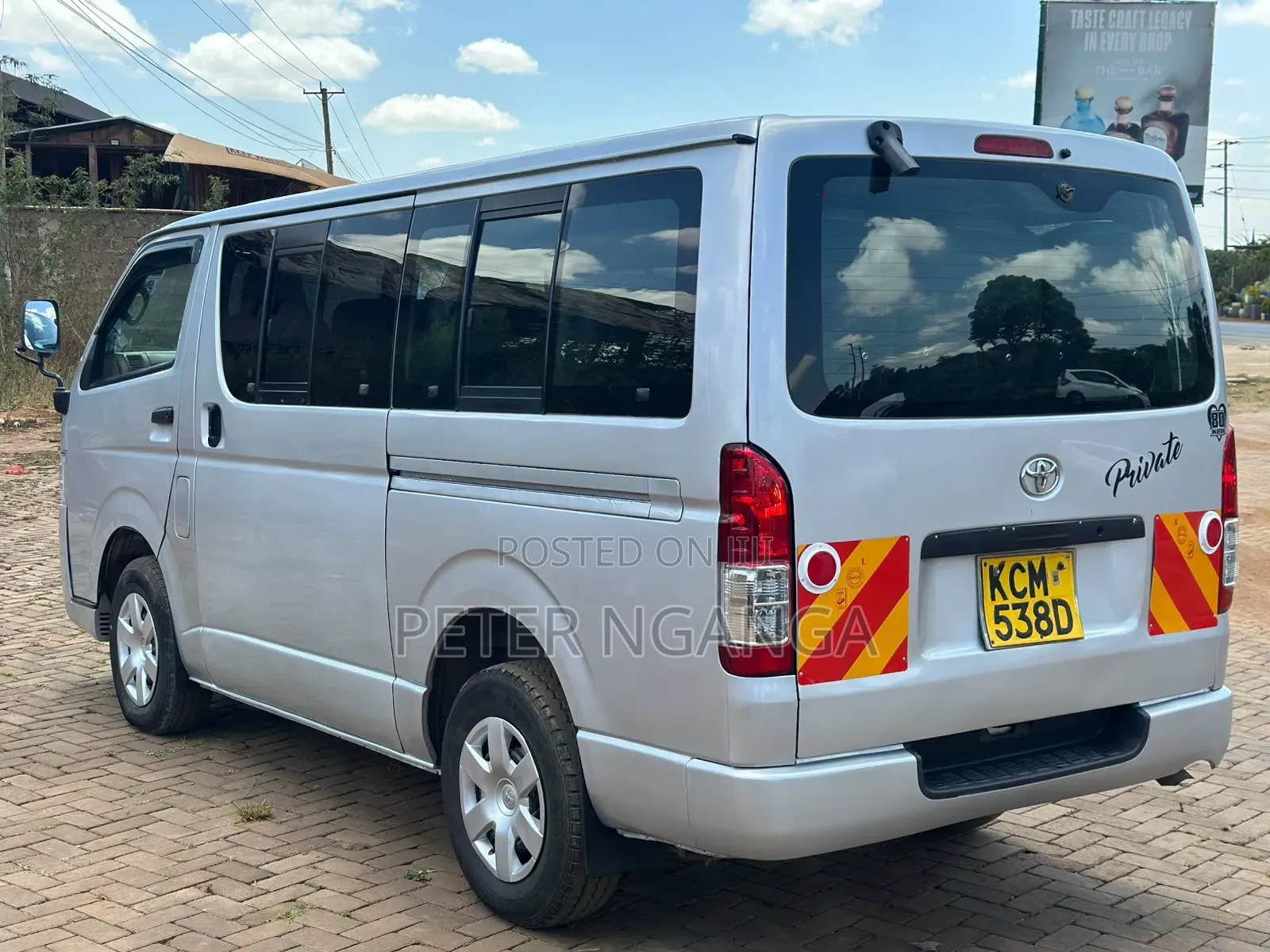 Toyota HiAce 2010 Silver
