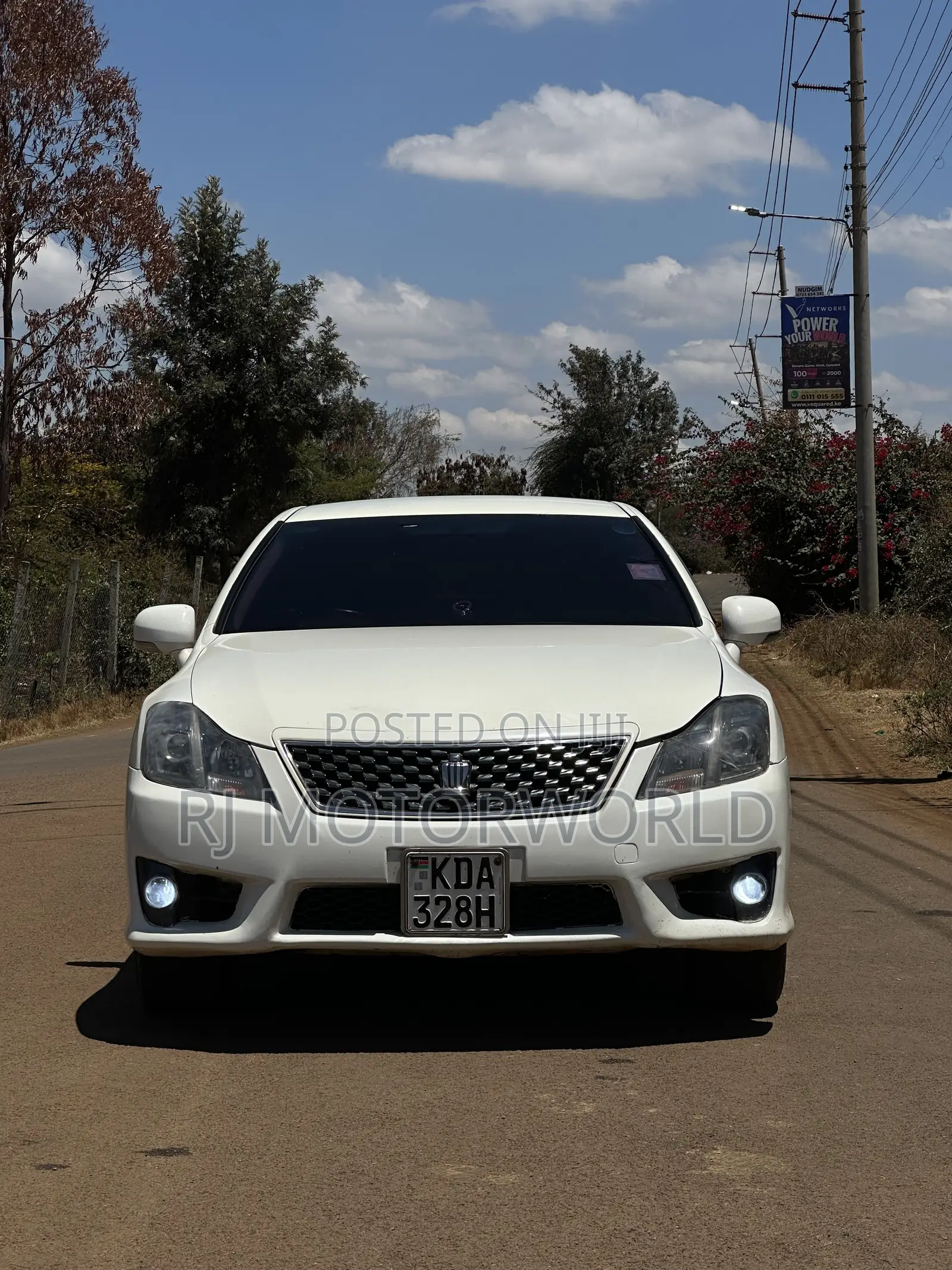 Toyota Crown 2012 White