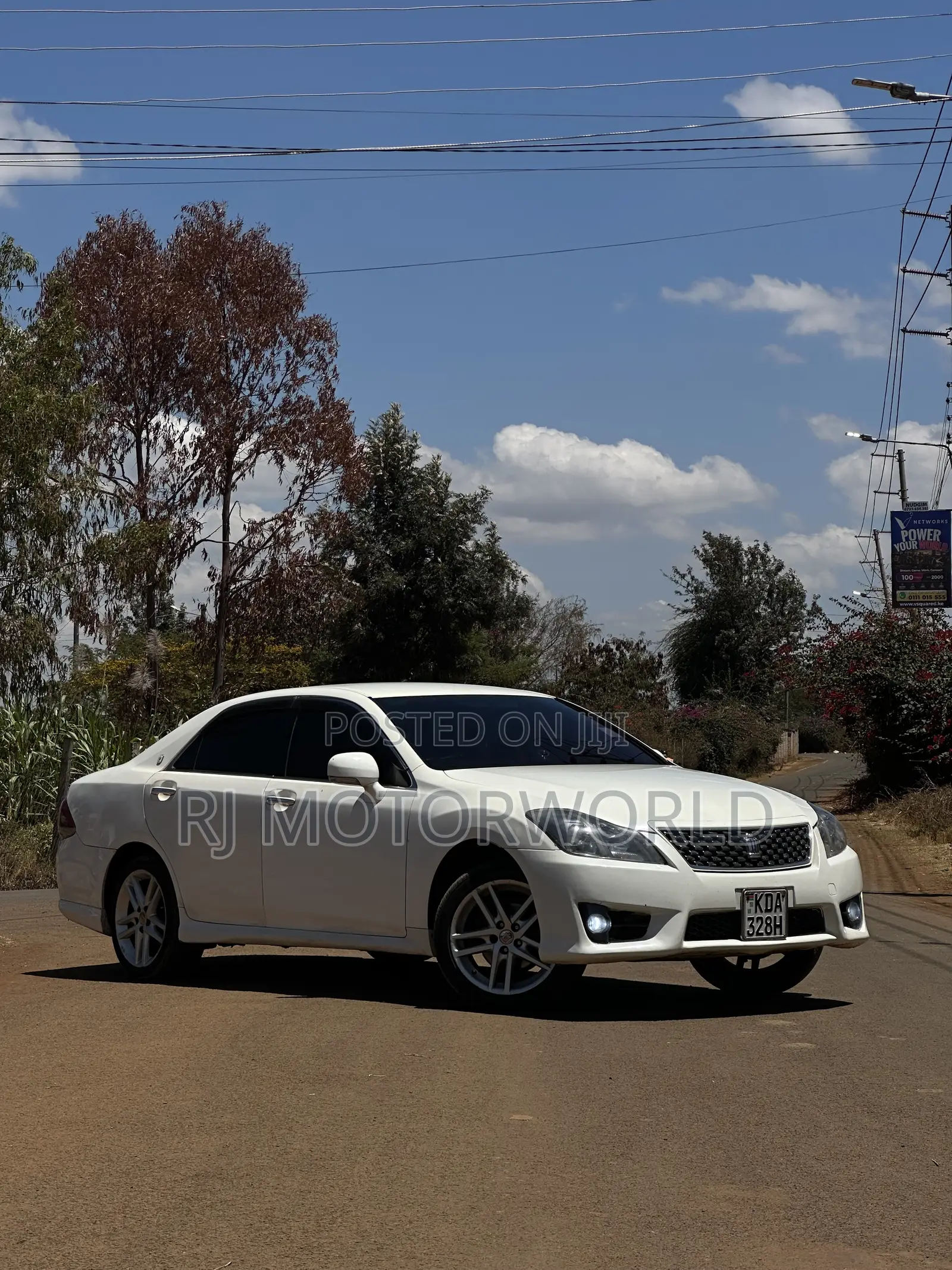 Toyota Crown 2012 White