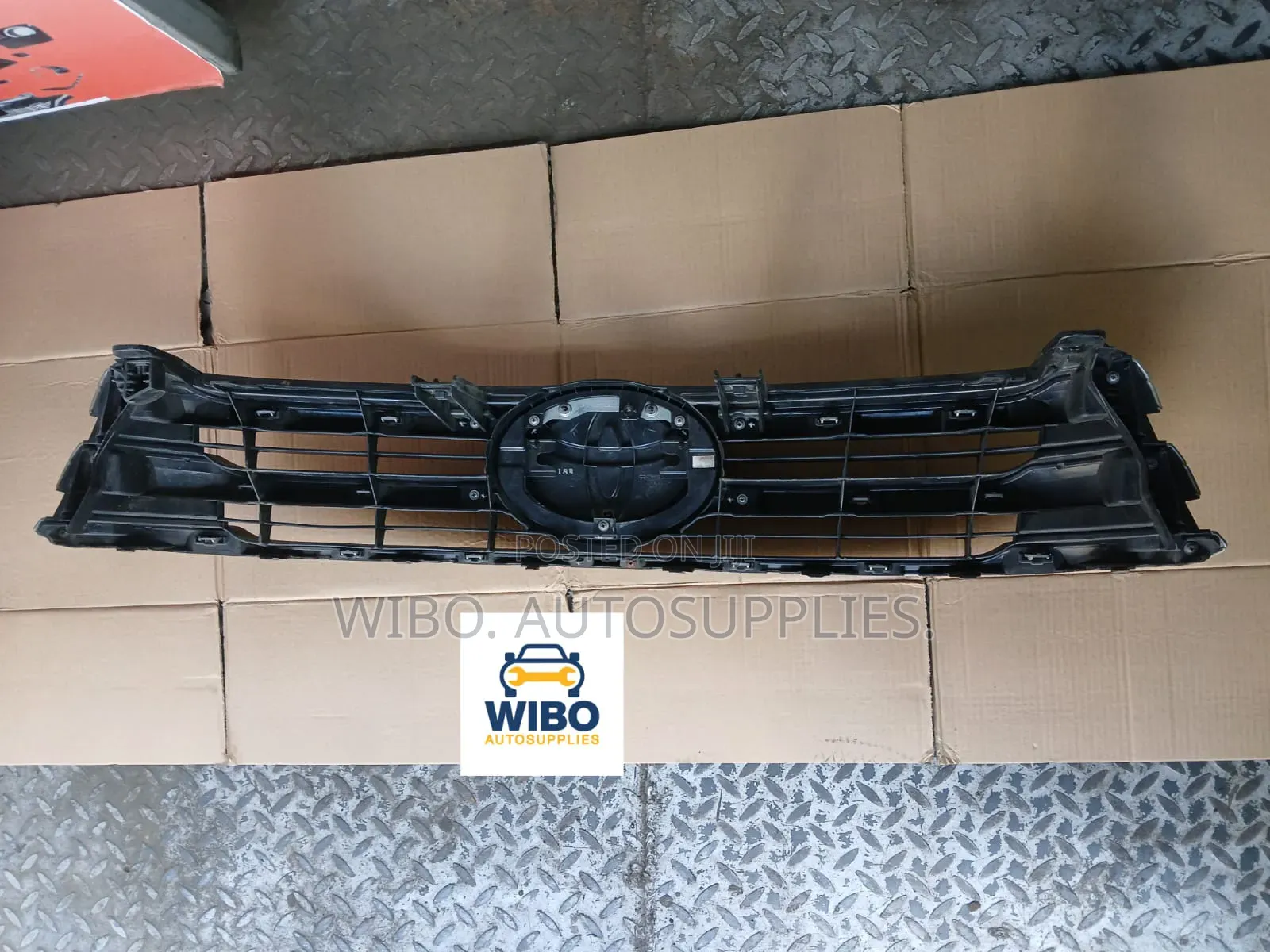 Toyota Hilux Revo 2015/18 Front Bumper Grill