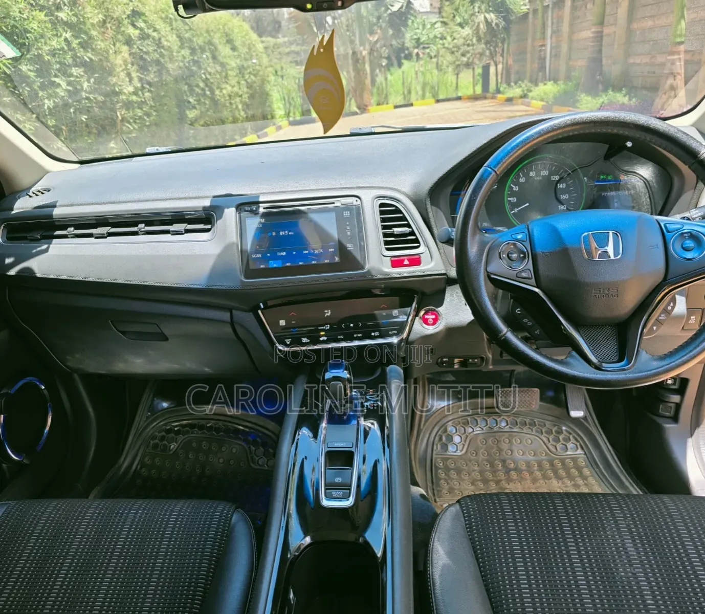 Honda Vezel 1.5 2WD 2015 Burgundy