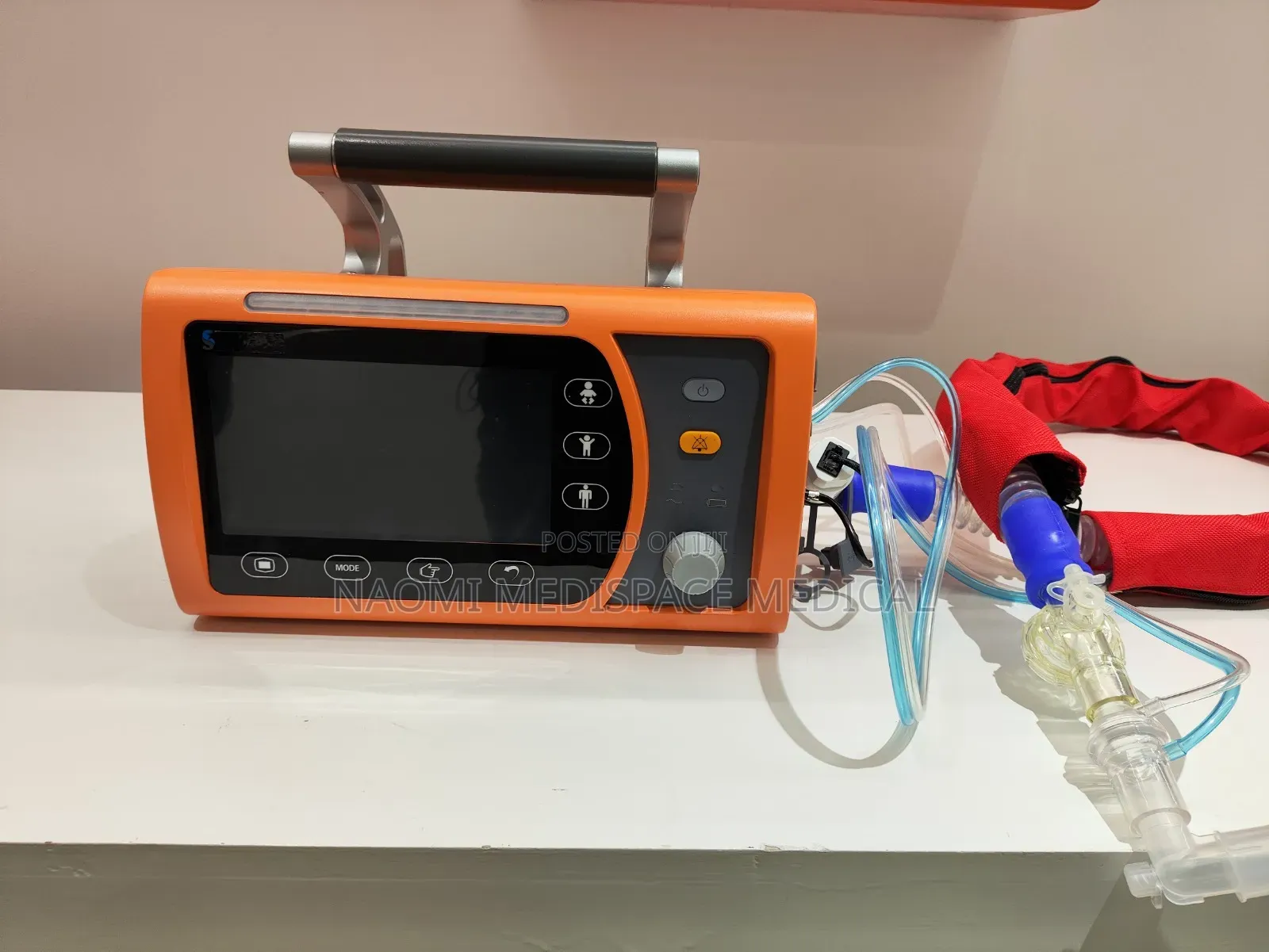 Portable Ambulance Ventilator With Bag /Transport Ventilator