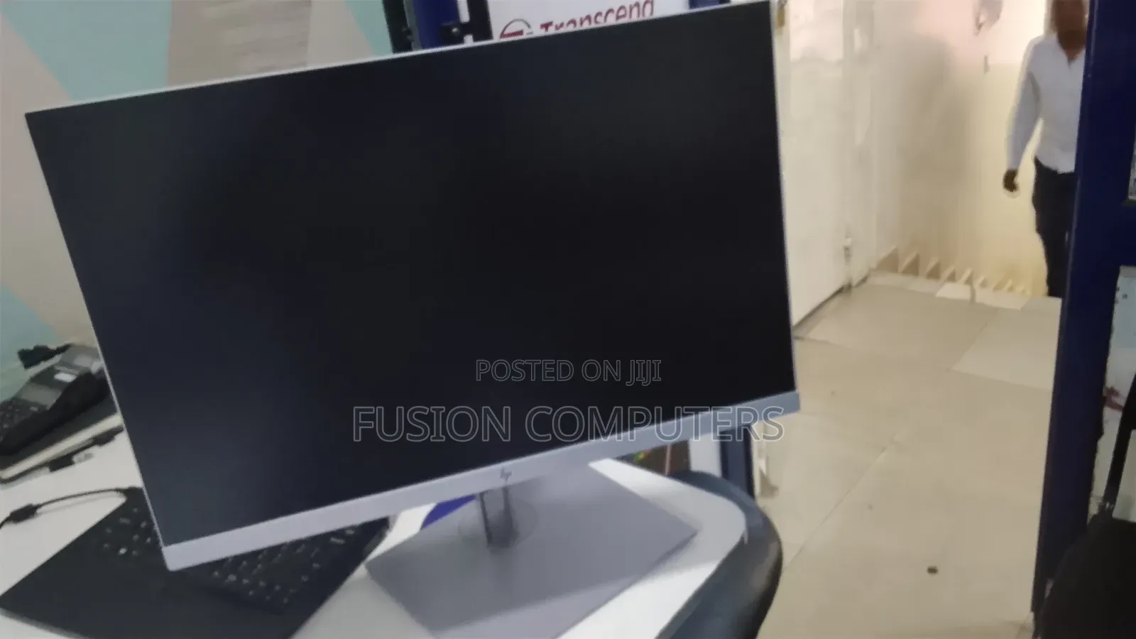 HP EliteDisplay E243i
Is a 24-Inch Business Monitor