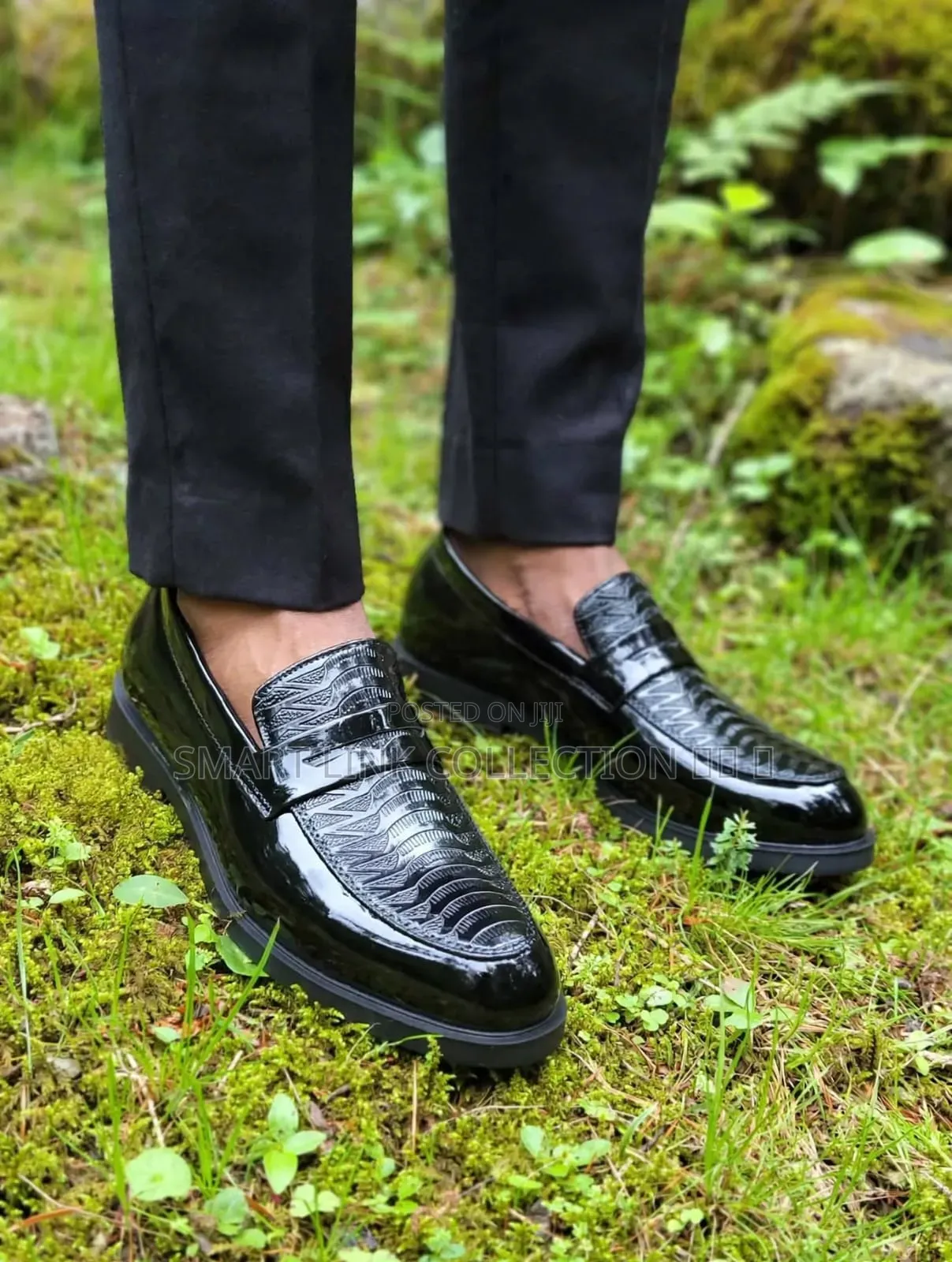Sleek Wetlook Officials