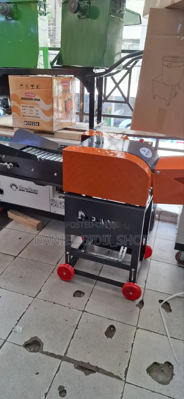 High Speed Chopper With Metal Conveyor Belt