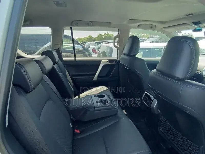 Toyota Land Cruiser Prado 2.7 2020 White