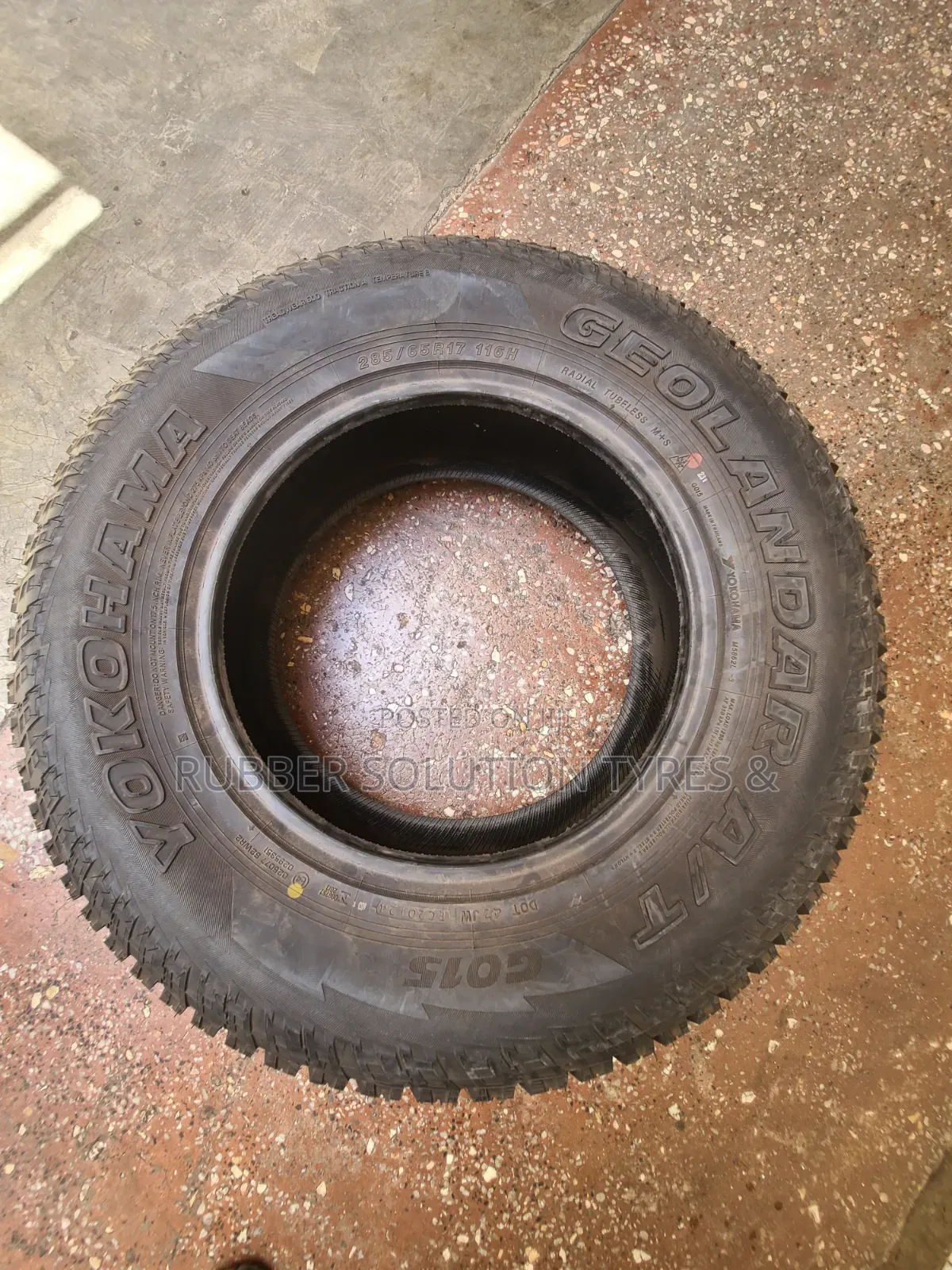 285 /65 R17 Yokohama Tyres 116h Geolandar a/T G015