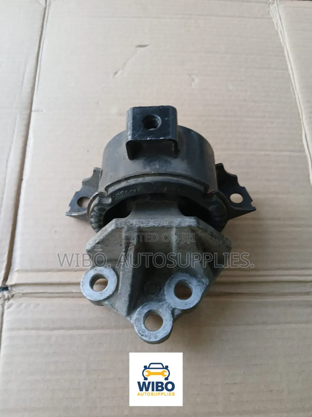 Nissan DayZ LHS Gear Box Mount
