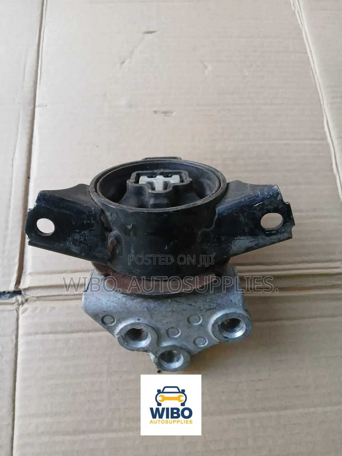 Nissan DayZ LHS Gear Box Mount