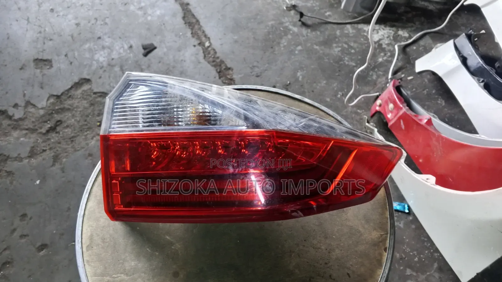 Honda Grace Tail Light