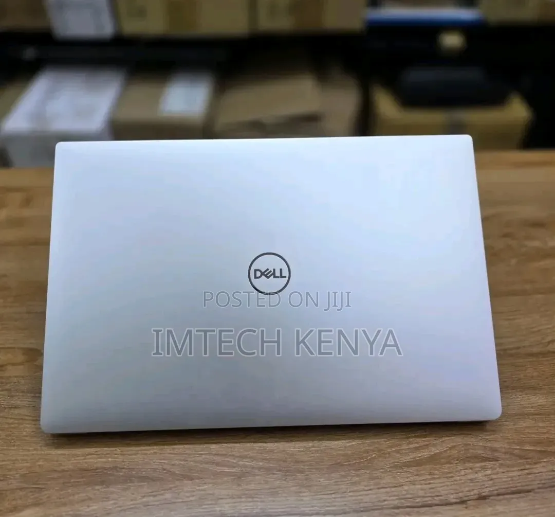 Laptop Dell Precision 15 5540 8GB Intel Core i9 SSD 256GB