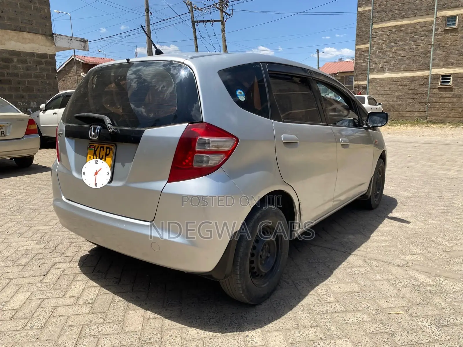 Honda Fit Automatic 2011 Silver