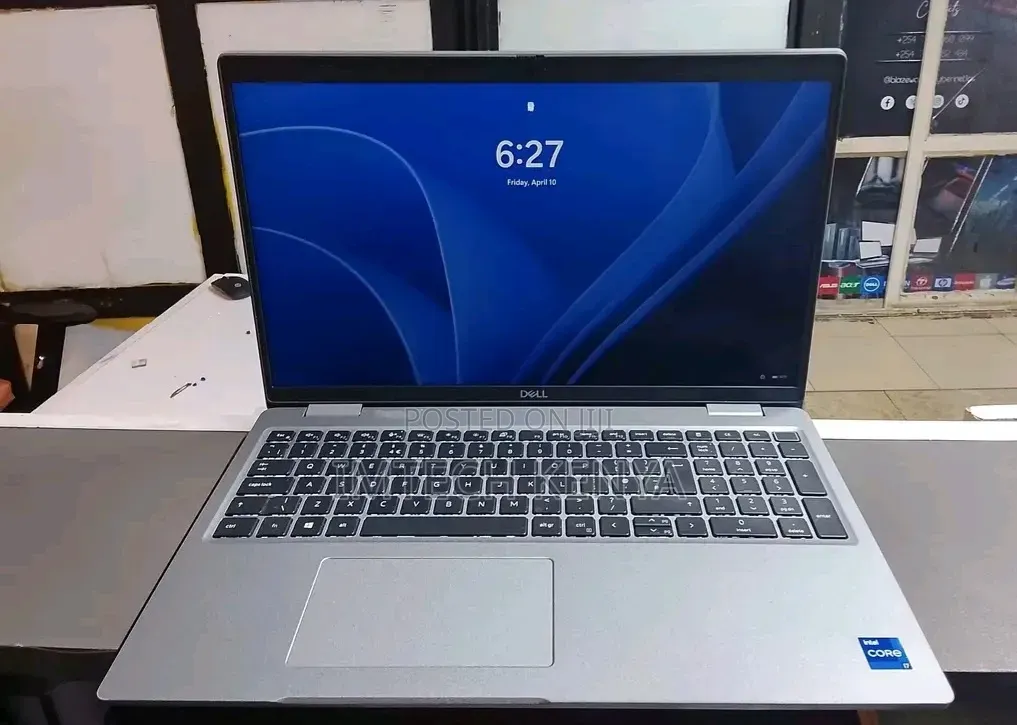 Laptop Dell Precision 5520 16GB Intel Core i7 SSD 256GB